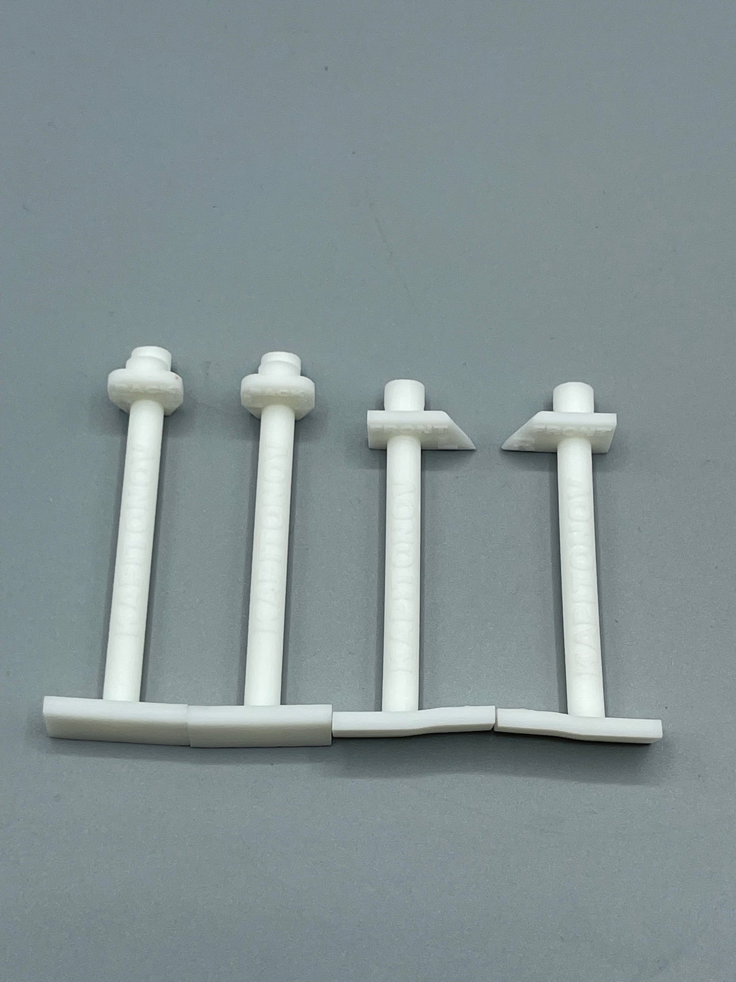 Body Mounts 1/10th Cadillac Fleetwood Kapitonov