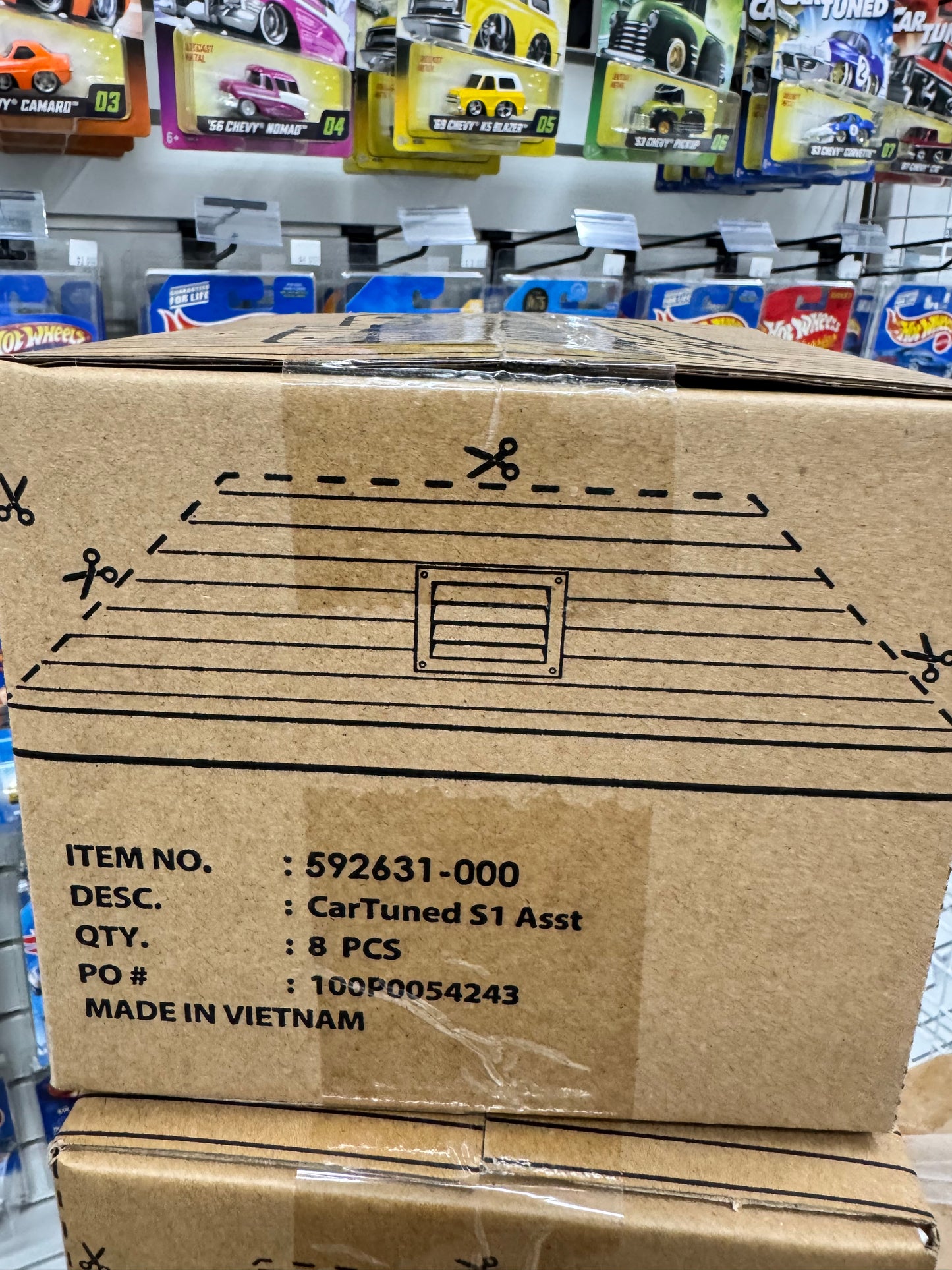 Car-Tuned Assortment Green Series 1 Case 8 Pack Sealed 592631-000