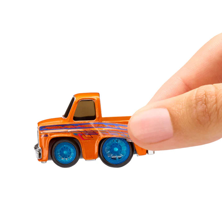 CarTuned Mainline Series 1 Custom Diecast Model Kit - 1987 Chevy C10 530558