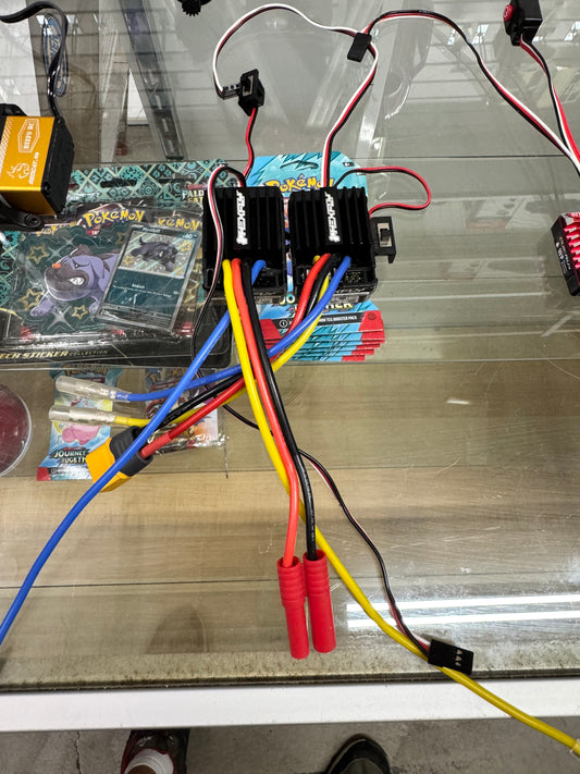 Take Off HOBBYWING WP-1040-BRUSHED-V3 ESC $20 EACH