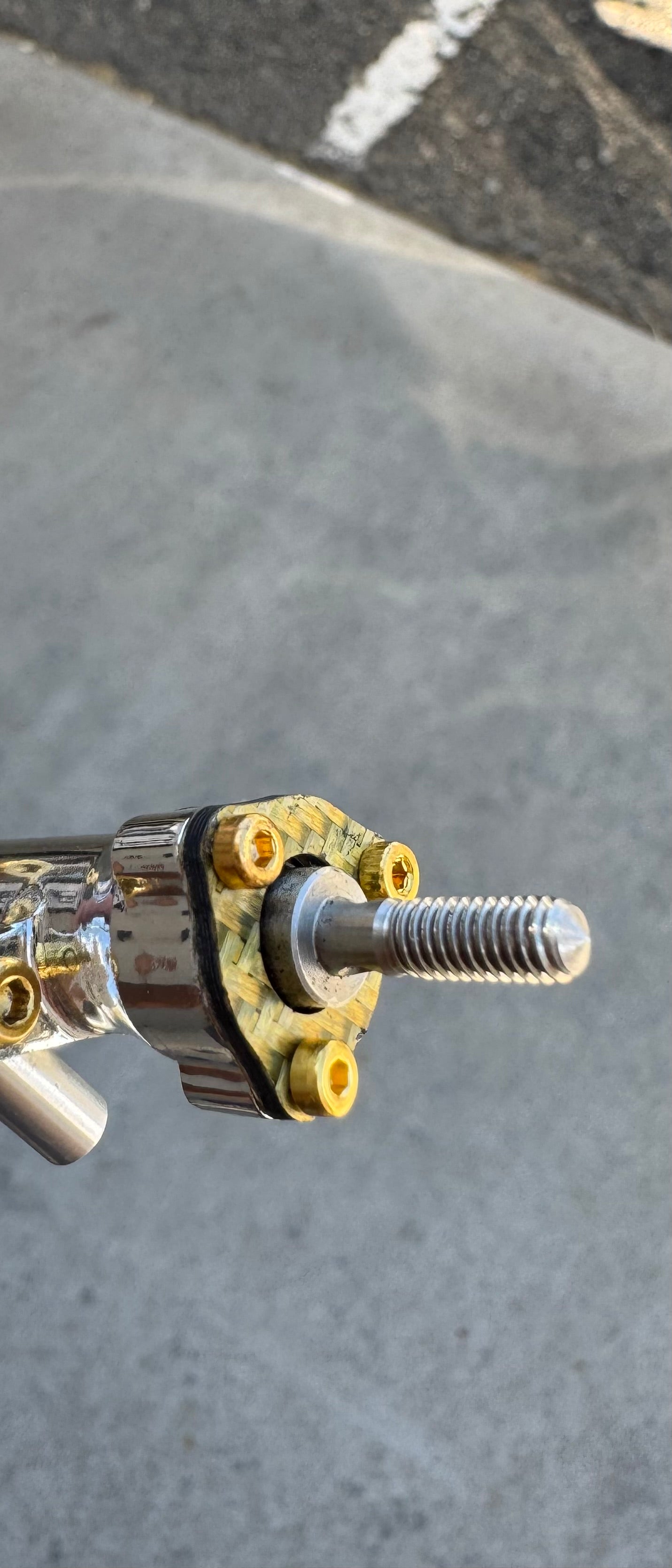 Skunks Hobbies Carbon Fiber Differential Cap Impala and Mont Carlo