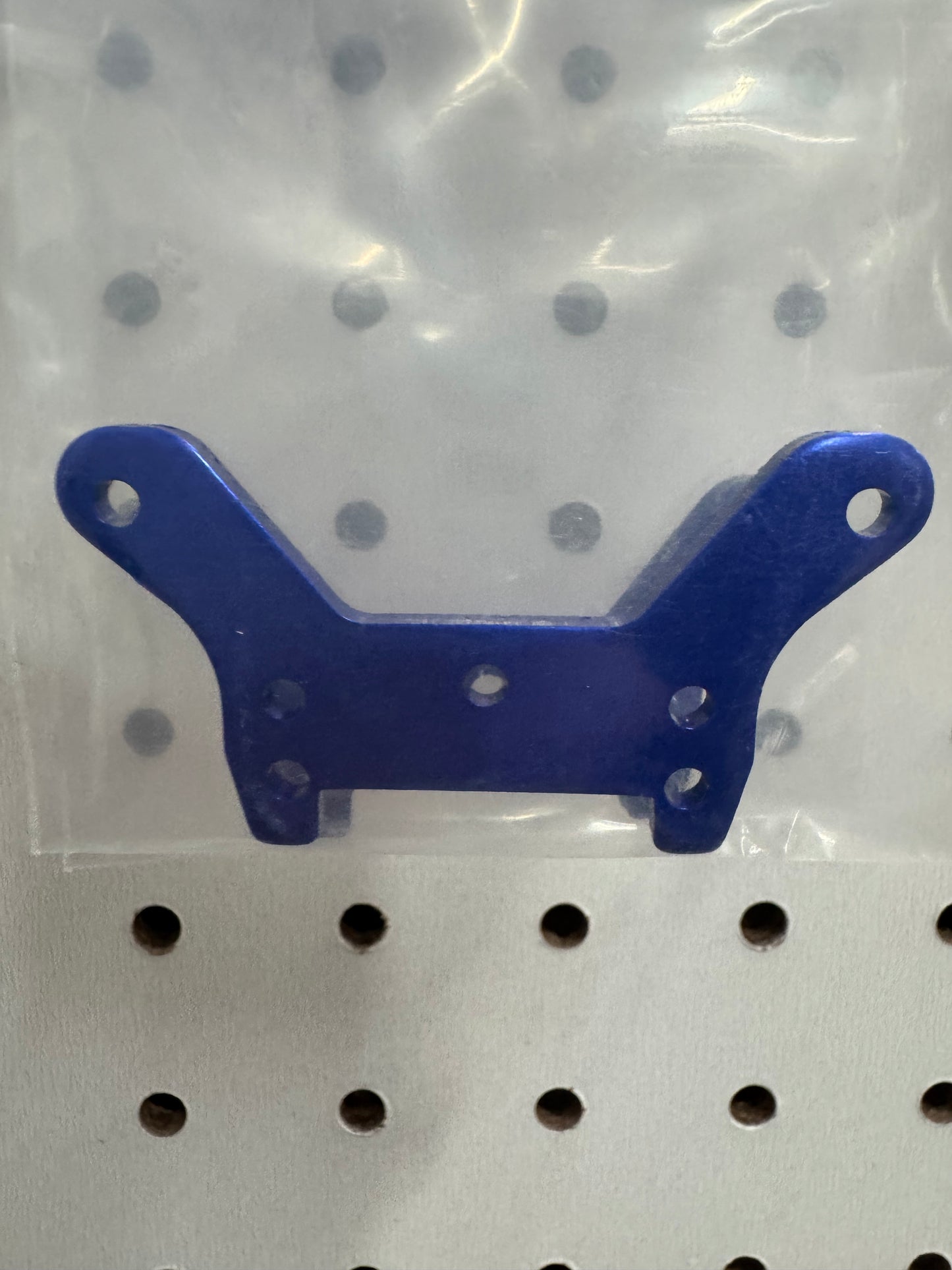 Redcat Racing Blackout Aluminum Shock Tower BS213-008 DISCONTINUED